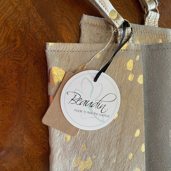 Cowhide wrist wallet - Picture 2 of 3